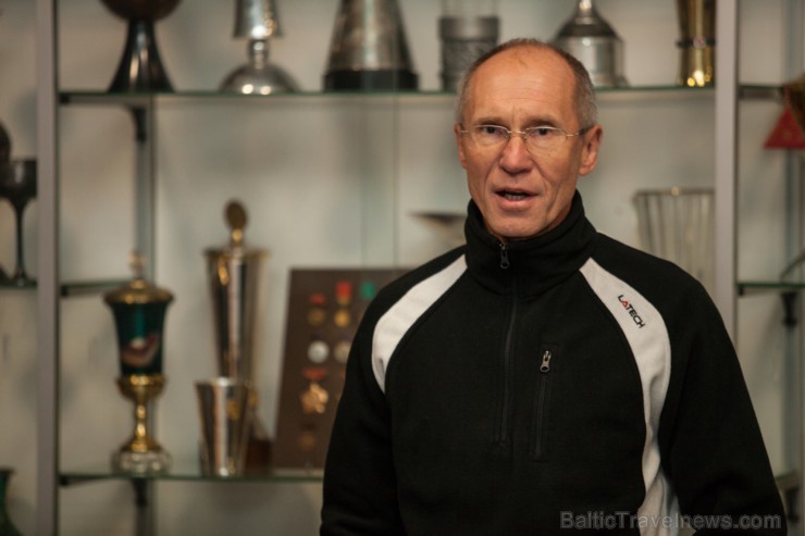 15.12.2013 sacīkšu trases Biķernieki administrācijas ēkā notika Russo Baltic Racing Team komandas prezentācija vēsturiskajam rallijam Monte Carlo Hist 15.12.2013 sacīkšu trases Biķernieki administrācijas ēkā notika Russo Baltic Racing Team komandas prezentācija vēsturiskajam rallijam Monte Carlo Hist 111128