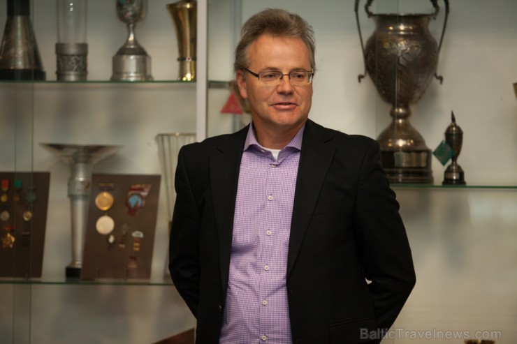 15.12.2013 sacīkšu trases Biķernieki administrācijas ēkā notika Russo Baltic Racing Team komandas prezentācija vēsturiskajam rallijam Monte Carlo Hist 15.12.2013 sacīkšu trases Biķernieki administrācijas ēkā notika Russo Baltic Racing Team komandas prezentācija vēsturiskajam rallijam Monte Carlo Hist 111131