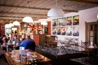 Arī Cīruļkalnā Cafe Popular Sniegā piedāvā gardu maltīti un iespēju sasildīties 18