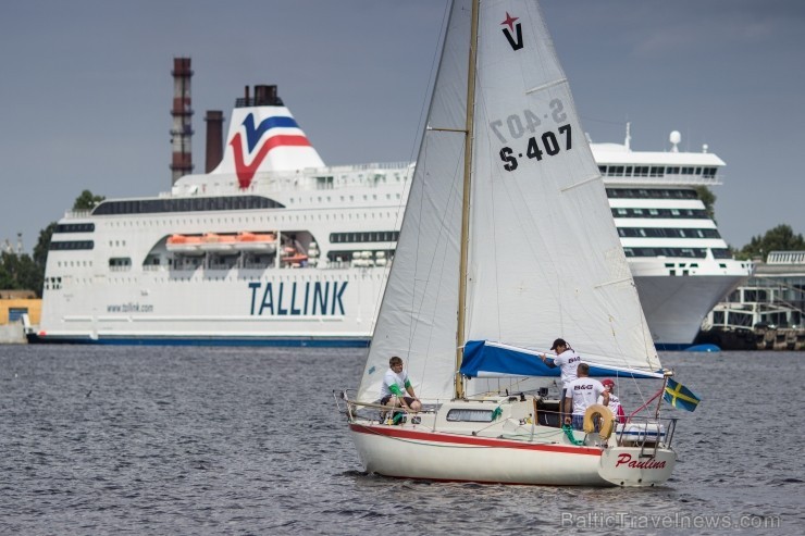 Jahta Spaniel tiek pavadīta ceļā uz The Tall Ships Races 2013 111661