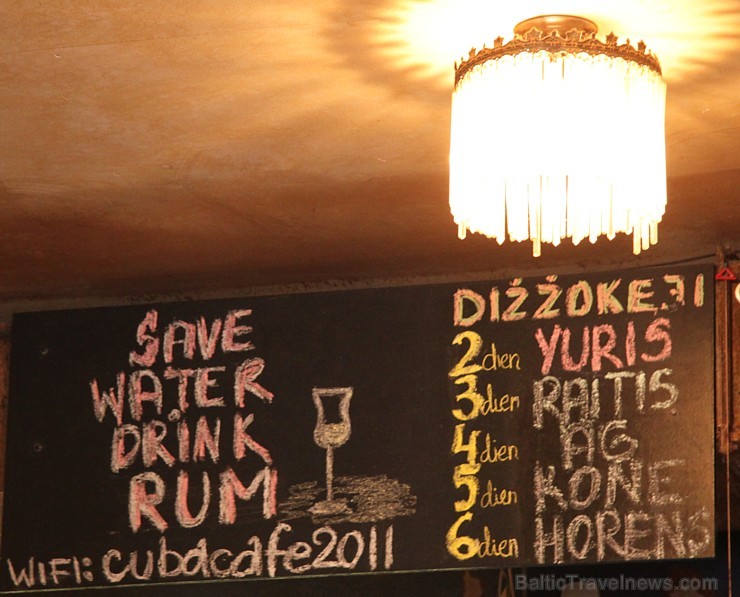 Daži fotomirkļi no Vecrīgas kokteiļbāra «Cuba Cafe», kur Rīga uzdzīvo 112229
