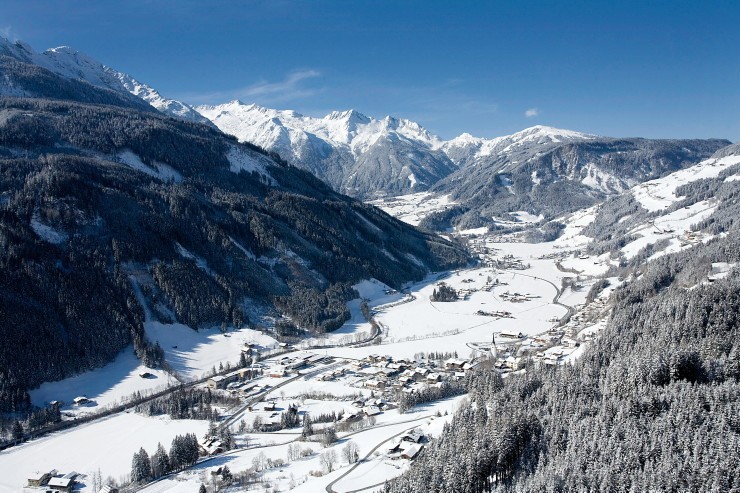 Cellamzē ir Austrijas plašākais un vislabāk aprīkotais slēpošanas kūrorts 112456