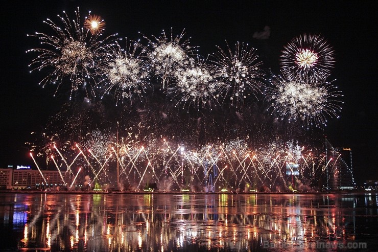 18. janvārī Rīga 2014 ietvaros notika muzikāls gaismas uzvedums Daugavas akvatorijā starp Dzelzceļa un Vanšu tiltu 112829