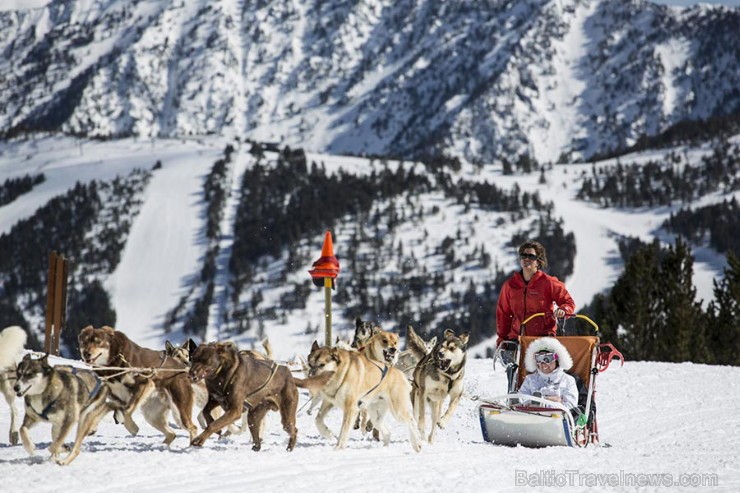 Vairāk informācijas interneta vietnē  http://visitandorra.com 112969