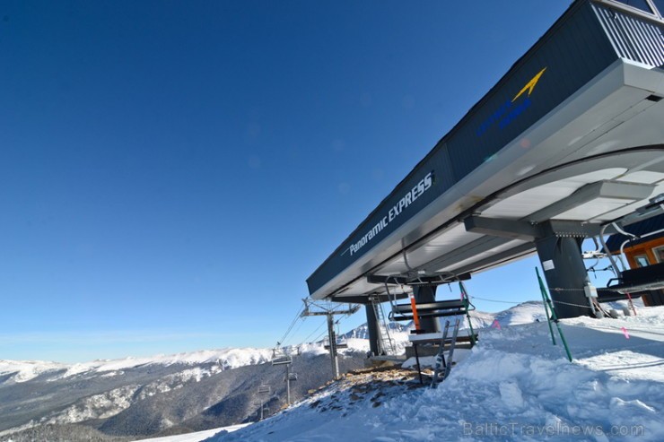 Kolorado Winter Park kūrorts sastāv no trīs savstarpēji savienotām kalnu virsotnēm : Winter Park, Mary Jane, and Vasquez Ridge Kolorado Winter Park kūrorts sastāv no trīs savstarpēji savienotām kalnu virsotnēm : Winter Park, Mary Jane, and Vasquez Ridge 113085
