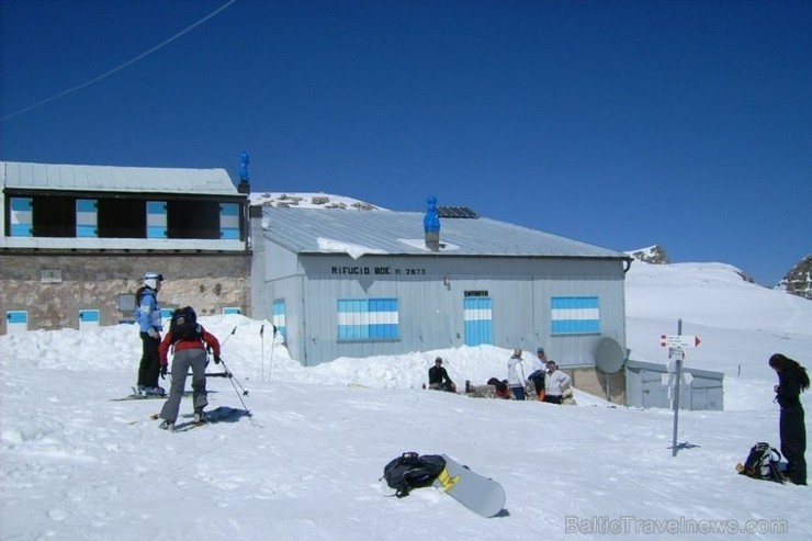 Val di Fassa kūrorts ietver vairākus mazus kūrortciematiņus - Kampitello, Kanaceja, Macina, Moena, Poca, Vigo un Soraga. Val di Fassa kūrorts ietver vairākus mazus kūrortciematiņus - Kampitello, Kanaceja, Macina, Moena, Poca, Vigo un Soraga. 113142