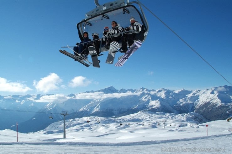 Madonna di Campiglio kūrorts atrodas Itālijas Ziemeļos starp Brenta Dolomītu Alpiem un Adamello-Presanella Glacieriem. Madonna di Campiglio kūrorts atrodas Itālijas Ziemeļos starp Brenta Dolomītu Alpiem un Adamello-Presanella Glacieriem. 113153