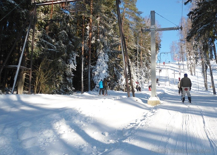 26.01.2014 Riekstukalna apmeklētājus sals nebiedēja. Par spīti lielajam aukstumam ziemas priekus baudīja gan mazi, gan lieli 26.01.2014 Riekstukalna apmeklētājus sals nebiedēja. Par spīti lielajam aukstumam ziemas priekus baudīja gan mazi, gan lieli 113327