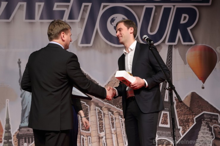 «GADA CILVĒKS TŪRISMĀ 2013» nominācijas «Restorāna vadītājs 2013» laureāts ir Rihards Fridenbergs-Kalniņš (EcoCatering). Foto: Juris Ķilkuts, Fotoatel «GADA CILVĒKS TŪRISMĀ 2013» nominācijas «Restorāna vadītājs 2013» laureāts ir Rihards Fridenbergs-Kalniņš (EcoCatering). Foto: Juris Ķilkuts, Fotoatel 114312