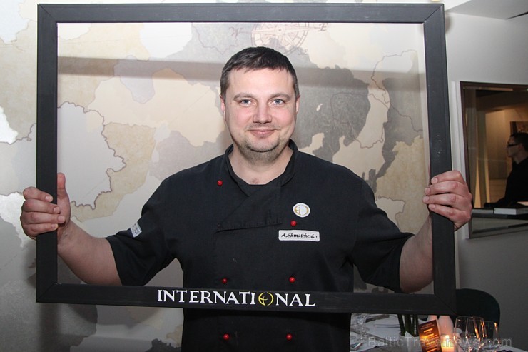Jūrmalā atklāj jaunu un jau iecienītu restorānu «International». Restorāna šefpavārs Andrejs Šmatčenko 114907