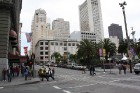 Sanfrancisko pilsētas pats centrs ir visai amerikānisks - augstceltņu un lielveikalu ieskauts 6