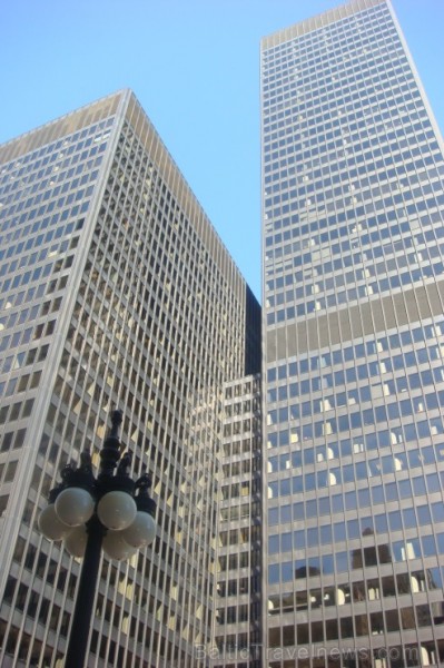 The Magnificent Mile plešas 13 kvartālu garumā 115930