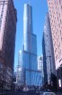 Staigājot pa šo ielu, iespējams arī aplūkot dažas no ASV augstākajām ēkām, piemēram, Trump International Hotel and Tower 17