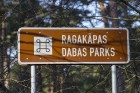 Jūrmalas pilsētas austrumu daļā uz rietumiem no Lielupes grīvas atrodas Ragakāpas dabas parks, tā kopējā platība ir 84 hektāri 1