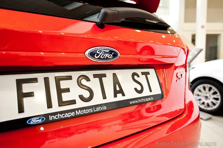 Inchcape Motors Latvija, oficiālā BTA Sieviešu dienas rallija auto – FORD zīmola pārstāvis Latvijā, izveidojis vienu no lielākajām t.s. selfiju galeri Inchcape Motors Latvija, oficiālā BTA Sieviešu dienas rallija auto – FORD zīmola pārstāvis Latvijā, izveidojis vienu no lielākajām t.s. selfiju galeri 116595