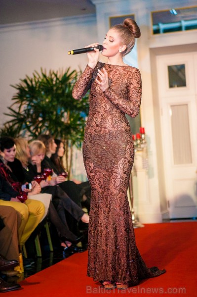 7.martā Starptautiskajai Sieviešu dienai veltītajā ballītē restorānā Suite tika prezentēta modes dizaineres Kristīnes Deimones jaunā un pikantā vakark 116733