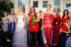 7.martā Starptautiskajai Sieviešu dienai veltītajā ballītē restorānā Suite tika prezentēta modes dizaineres Kristīnes Deimones jaunā un pikantā vakark 1