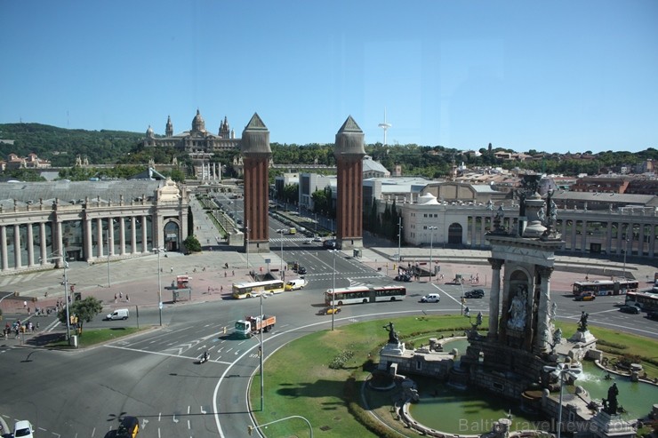 Plaza de España ir viens no pilsētas galvenajiem skvēriem, no kura ved ceļš uz Montjuïc kalnu 116985