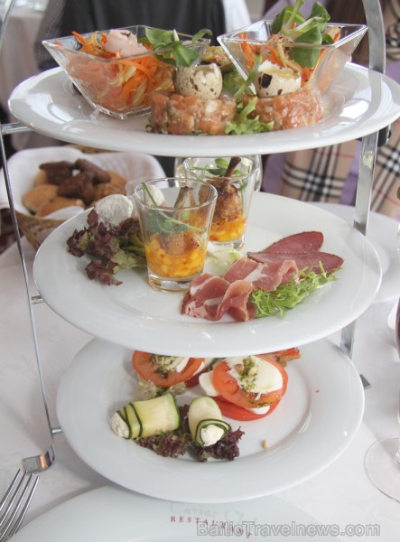 Jūrmalas restorāns «Caviar Club» aicina vēlajās brokastīs jūras krastā 117241