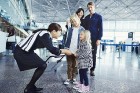 Iepazīsti aviokompānijas Finnair eleganti tērptos pilotus un stjuartes. Vairāk informācijas par aviokompāniju Finnair - www.finnair.com 12