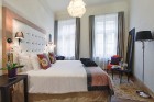 5* viesnīcā atrodas eleganti apartamenti, zivju restorāns Le Dome un miera oāze Dome SPA. Viesnīcā iespējams rīkot arī sanāksmes un pasākumus. Vairāk  12