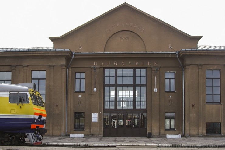 Grandiozā Daugavpils dzelzceļa stacija kļuvusi par populāru tūristu apskates objektu 117556