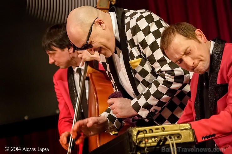 Pagājis gads kopš dzīvsepriecīgās rokenrola grupas Big Al & The Jokers dibināšanas, kuru grupa atzīmēja ar koncertu tūri pa Latvijas pilsētām. Pagājis gads kopš dzīvsepriecīgās rokenrola grupas Big Al & The Jokers dibināšanas, kuru grupa atzīmēja ar koncertu tūri pa Latvijas pilsētām. 118435