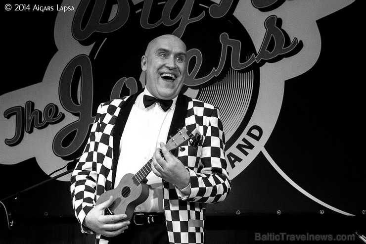 Pagājis gads kopš dzīvsepriecīgās rokenrola grupas Big Al & The Jokers dibināšanas, kuru grupa atzīmēja ar koncertu tūri pa Latvijas pilsētām. Pagājis gads kopš dzīvsepriecīgās rokenrola grupas Big Al & The Jokers dibināšanas, kuru grupa atzīmēja ar koncertu tūri pa Latvijas pilsētām. 118440