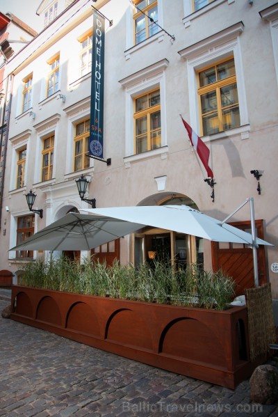 Latvijas 8 pieczvaigžņu viesnīcu restorāni piedalās akcijā «Gardēžu 5 zvaigžņu ceļojums», kurā ir iespēja laimēt dāvanu kartes 800 eiro vertībā. Piesa 118648