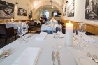 Latvijas 8 pieczvaigžņu viesnīcu restorāni piedalās akcijā «Gardēžu 5 zvaigžņu ceļojums», kurā ir iespēja laimēt dāvanu kartes 800 eiro vertībā. Piesa 2