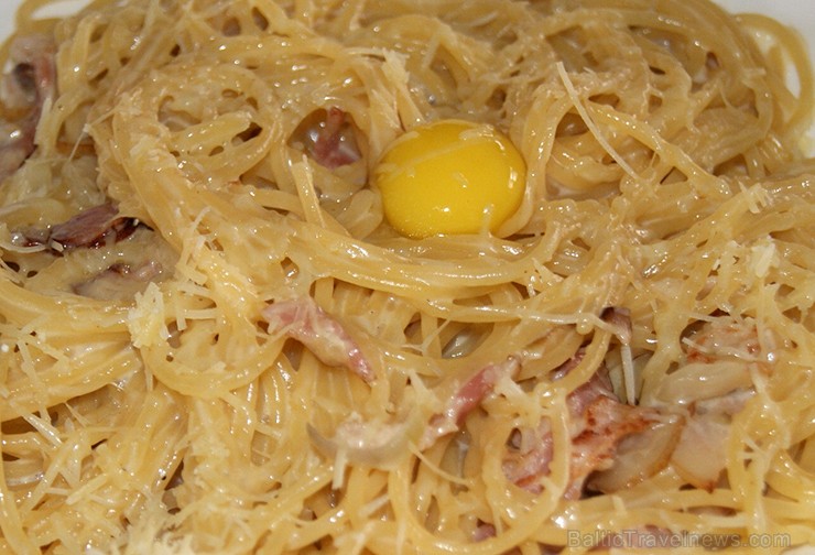 Spagetti olu - bekona mērcē ar Parmas sieru 118725