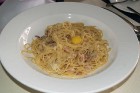 Spagetti olu - bekona mērcē ar Parmas sieru 7