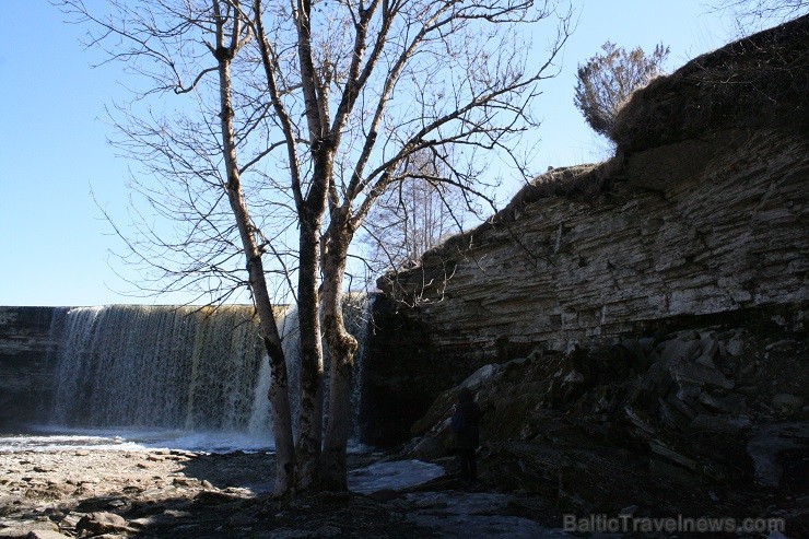 Lai gan pēc HES uzcelšanas uz Jägala upes ūdenskritums ir zaudējis savu spēku, tomēr joprojām saista tūristus ar savu mežonīgo dabu un faktu - platāka 119561