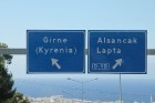 Kirenijas pilsētas nosaukums - angļu valodā Kyrenia un turku valodā Girne 24