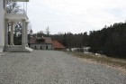 Igaunijā šajā vasarā apmeklētājiem tiks atvērta rekonstruētā Keilas muiža ar nosaukumu Schloss Fall. Tajā atradīsies viesnīca, restorāns un muzejs. In 12