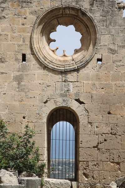 Travelnews.lv redakcija sadarbībā ar tūroperatoru GoAdventure apmeklē populāro gotiskās arhitektūras pieminekli Kiprā - Bellapē abatiju (1200.gads) 121656