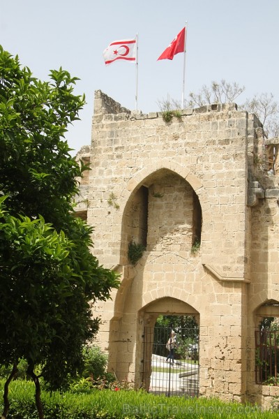 Travelnews.lv redakcija sadarbībā ar tūroperatoru GoAdventure apmeklē populāro gotiskās arhitektūras pieminekli Kiprā - Bellapē abatiju (1200.gads) 121671