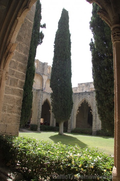 Travelnews.lv redakcija sadarbībā ar tūroperatoru GoAdventure apmeklē populāro gotiskās arhitektūras pieminekli Kiprā - Bellapē abatiju (1200.gads) 121676