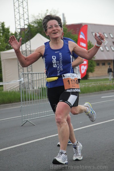 Pirmās bildes no «Nordea Rīgas maratons 2014» ar ātrākajiem skrējējiem 121935