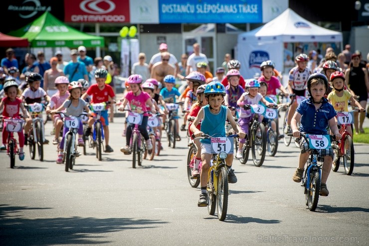 25. maijā Rīgā, Uzvaras parkā norisinājās Rīgas bērnu mini velomaratons, kurā piedalījušies teju 300 mazie riteņbraucēji vecumā no 3 līdz 11 gadiem 123023