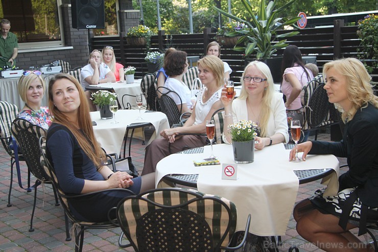Rīgas viens no labākajiem restorāniem «Piramīda» atklāj vasaras terasi 123131