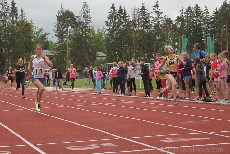 Ogres novada sporta centrs veiksmīgi startē vieglatlētikas sacensībās jauniešiem «Valmieras spēles 2014» Ogres novada sporta centrs veiksmīgi startē vieglatlētikas sacensībās jauniešiem «Valmieras spēles 2014» 123321