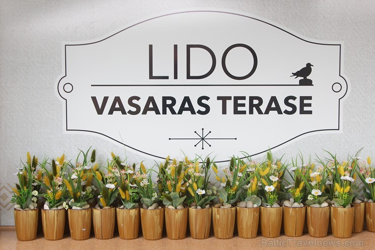 Šogad uzlabots terases dizains, lai vairāk atbilstu LIDO stilam, papildināta ēdienkarte, pārdomāts izkārtojums un apkalpošana, ieviestas jaunas atrakc Šogad uzlabots terases dizains, lai vairāk atbilstu LIDO stilam, papildināta ēdienkarte, pārdomāts izkārtojums un apkalpošana, ieviestas jaunas atrakc 123416