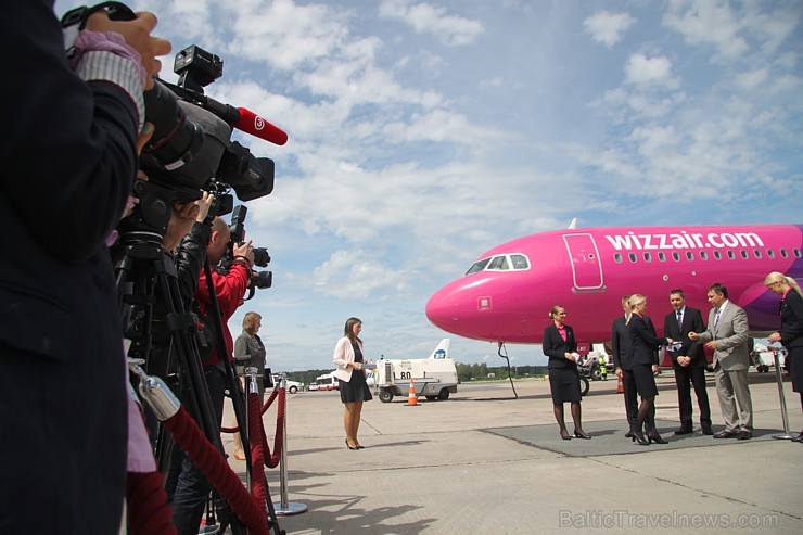 Ungāru zemo izmaksu lidsabiedrība «Wizz Air» nobāzējas Rīgā ar 8 galamērķiem 125636