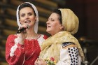 Pasaules saulgriežu festivāla programmu veidoja dziesmas, dejas un rituāli, sākot ar pašmāju un tuvāko kaimiņu skanīgākajiem līgotājiem, Rumānijas un  28