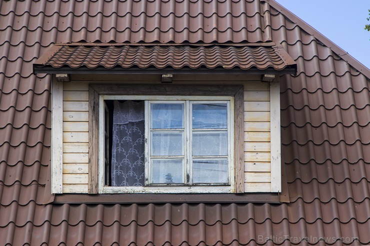 Dzelzceļa stacija Carnikava ir tipisks 30. gadu koka arhitektūras piemineklis