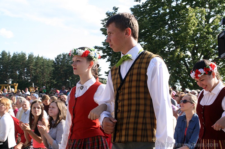 28. jūnijā Salas novada Sēlpils pagasta Zvejnieklīcī norisinājās visu Sēlijas novadu (Jaunjelgavas, Viesītes, Salas, Jēkabpils, Neretas, Aknīstes, Ilū 28. jūnijā Salas novada Sēlpils pagasta Zvejnieklīcī norisinājās visu Sēlijas novadu (Jaunjelgavas, Viesītes, Salas, Jēkabpils, Neretas, Aknīstes, Ilū 126432