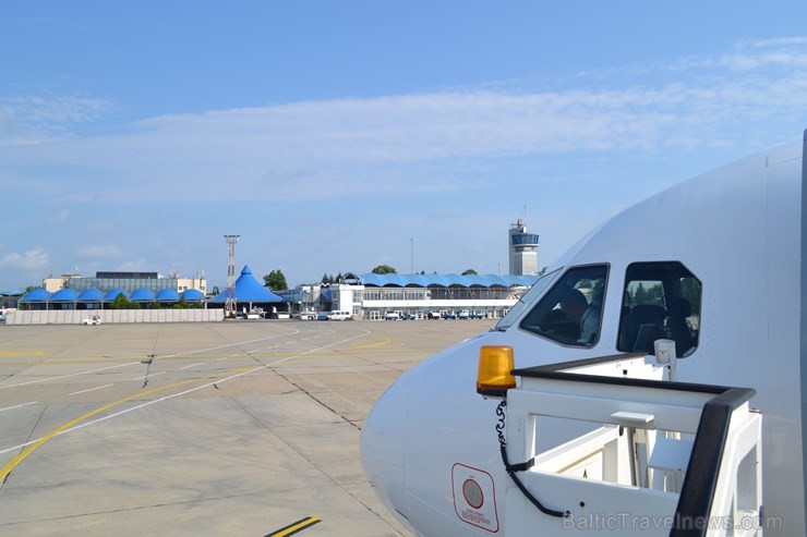 Burgasas lidosta sagaida ar patīkami zilām debesīm un vasarīgi siltu vējjiņu