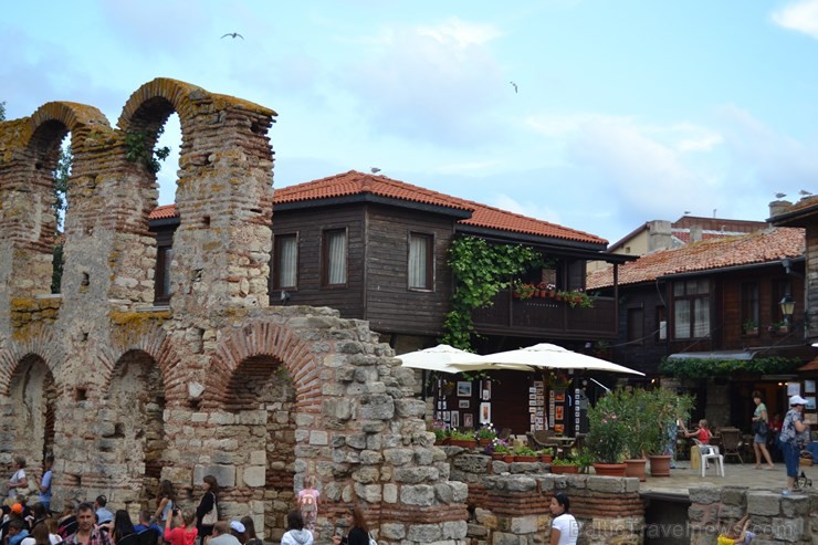 Bulgārijas Saulainā krasta piekraste ir populāra bērnu atpūtas un dažādu festivālu vieta. Šoreiz Nesebru pieskandināja bērnu kori un deju ansambļi no Bulgārijas Saulainā krasta piekraste ir populāra bērnu atpūtas un dažādu festivālu vieta. Šoreiz Nesebru pieskandināja bērnu kori un deju ansambļi no 126867