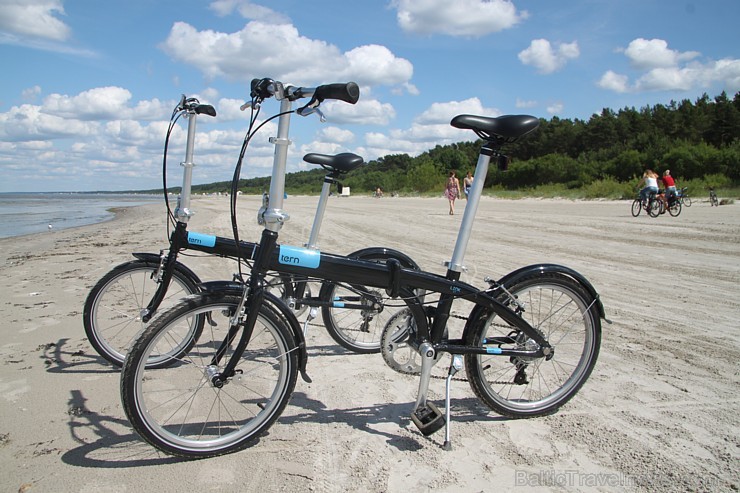 Travelnews.lv redakcija dodas ceļojumā uz Jūrmalu ar saliekamo velosipēdu «Tern Link C7». Atbalsta: «Hawaii Express» Travelnews.lv redakcija dodas ceļojumā uz Jūrmalu ar saliekamo velosipēdu «Tern Link C7». Atbalsta: «Hawaii Express» 126991